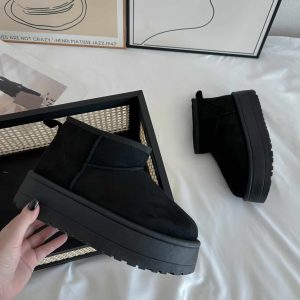 Шкіряні угги з блискавкою Retti